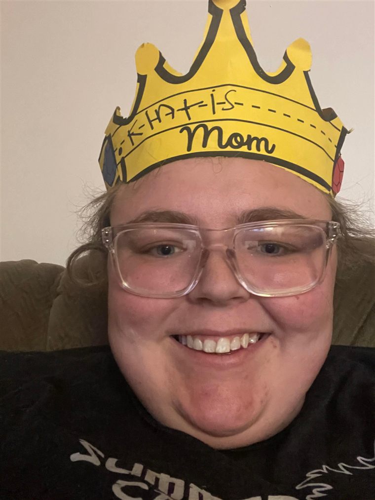 The Queen, wearing her crown